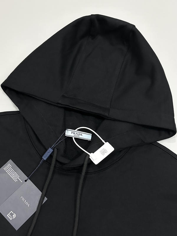 ブランドパーカー側面デザイン